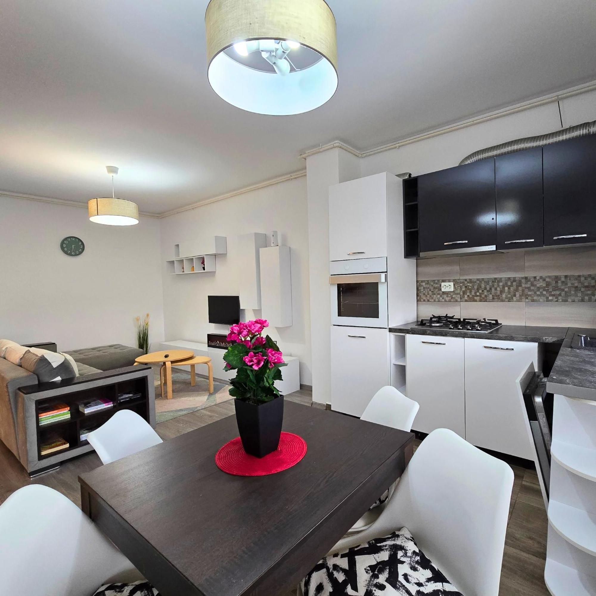 Apartment "Solar 48", Private Parking, One Bedroom Bucarest Extérieur photo