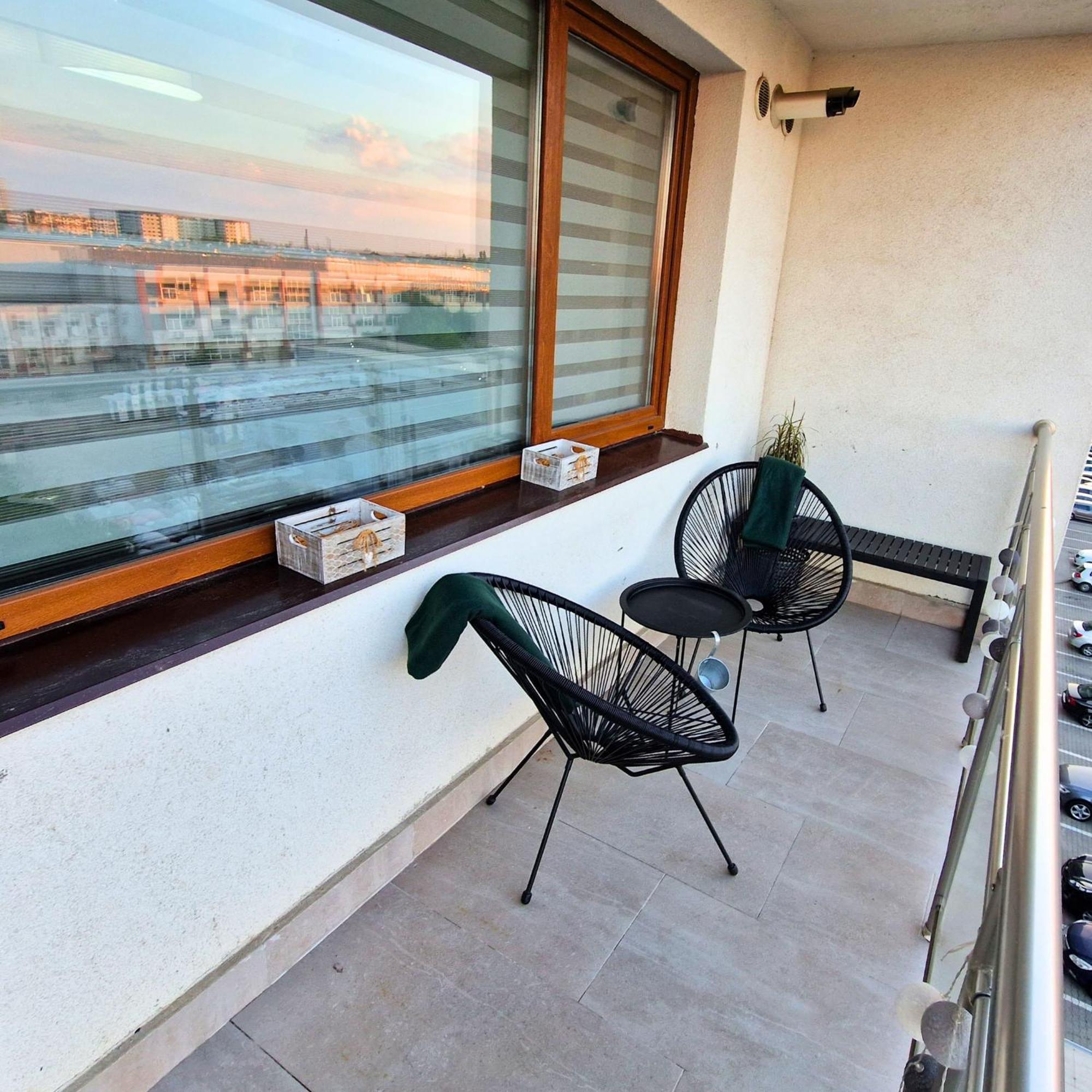 Apartment "Solar 48", Private Parking, One Bedroom Bucarest Extérieur photo